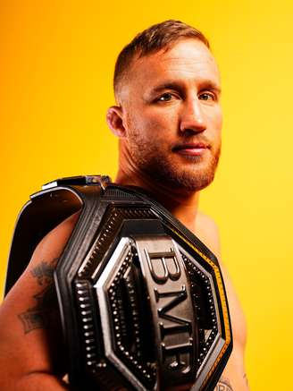 Justin Gaethje com o BMF Belt 