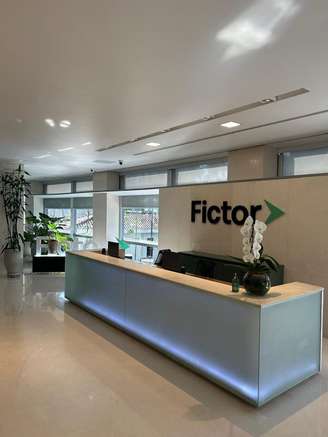 Todas as sociedades empresárias beneficiadas pela captação de recursos através da modalidade SCPs devem ser conduzidas à reestruturação.