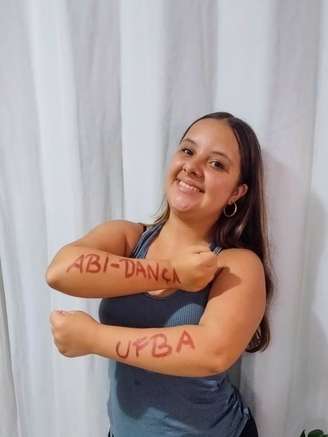 Ana Carolina dança desde os 6 anos, quando entrou em um curso de balé 