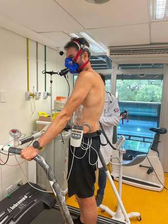 Hugo durante testes no InCor (Instituto do Coração do Hospital das Clínicas da FMUSP)