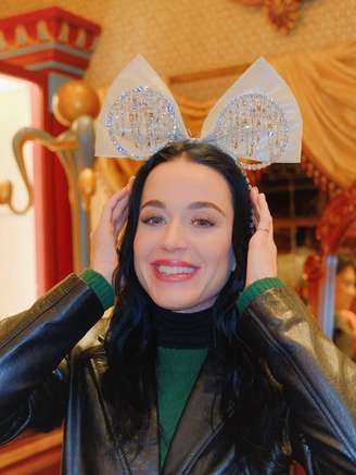 Katy Perry nega acusação enquanto investigação segue em Melbourne
