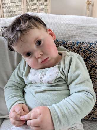 Giulia tem uma doença rara