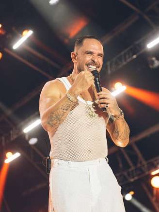 Diogo Nogueira cancela shows após diagnóstico de laringite bacteriana grave