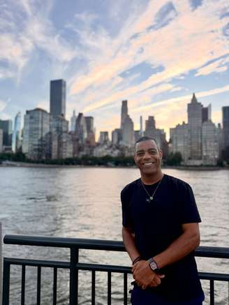Brasileiro Robson Jesus entra para o Guinness após visitar todos os países do mundo