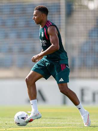 Mbappé em treinamento pelo Real Madrid