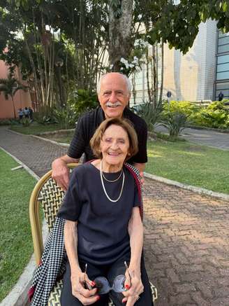 Ary Fontoura homenageou Laura Cardoso após a morte da atriz