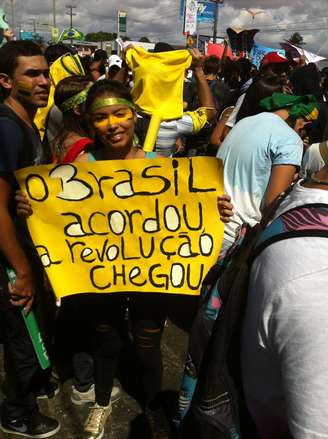 <p>Protestos em Fortaleza colocam em xeque investimentos do Brasil para torneios da Fifa em detrimento de questões públicas</p>