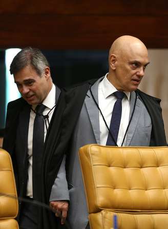 Relator de investigação sobre Master questionou como Alexandre de Moraes tinha acesso a informações antecipadas sobre o caso