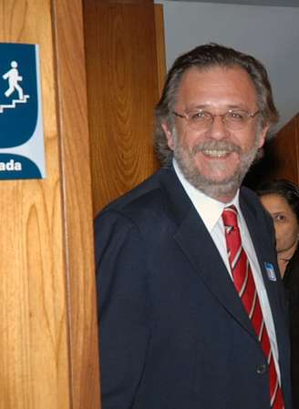 Miguel Rossetto pediu afastamento do cargo de ministro