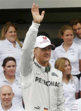 <p>Michael Schumacher sofreu grave acidente de esqui na França</p>
