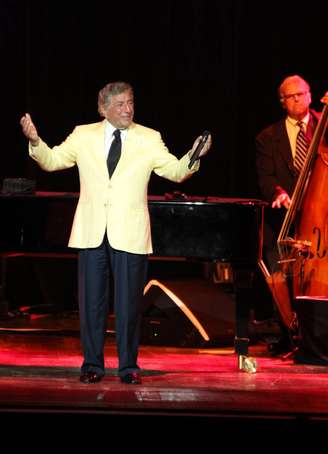 Depois da emocionante passagem de Tony Bennett pelo Rio de Janeiro, o cantor se apresentou na capital paulista, neste sábado (1º)