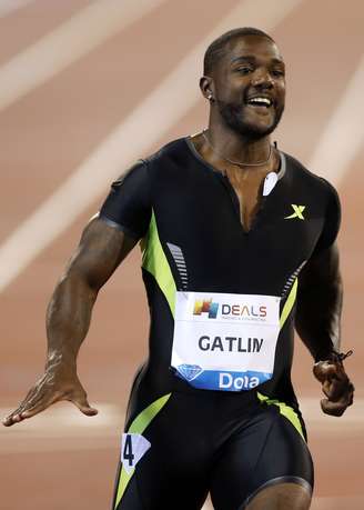 Justin Gatlin celebra vitória nos 100 m rasos
