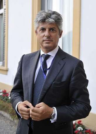 <p>Em visita ao Brasil, Marco Patuano, CEO da companhia italiana afirmou que no momento a Telecom Italia não tem interesse em comprar a Oi</p>