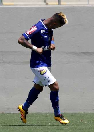
                        
                        
                    Rafael Silva, que estava no Cruzeiro, é o novo reforço do Figueirense (Foto: Washington Alves/Light Press/Cruzeiro)
