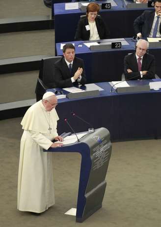 <p>O papa Francisco discursa no Parlamento Europeu em Estrasburgo, na França, em 25 de novembro</p>