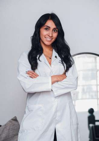 A médica Catalina Blanco recomenda programas de exercícios isométricos para pacientes com mobilidade reduzida para recuperar a força