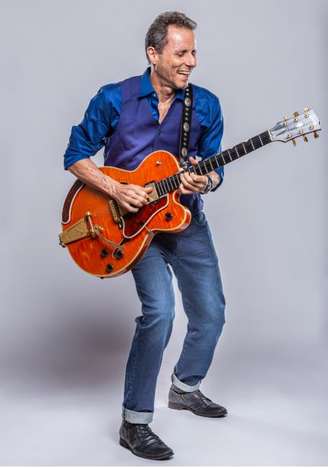 Tony Bellotto, guitarrista dos Titãs, está com coronavírus