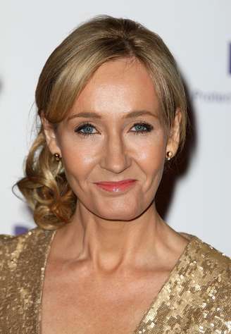 <p>A britânica JK Rowling respondeu a pergunta de um fã no Twitter</p>