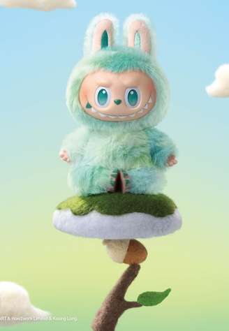 Labubu, da Pop Mart, é um “monstrinho” colorido de pelúcia que virou febre nas redes sociais.