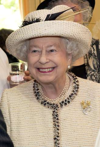 <p>A rainha da Grã-Bretanha, Elizabeth II</p>