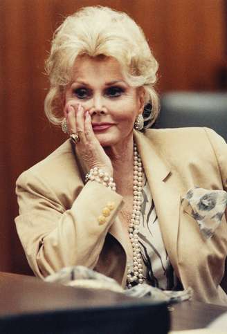 Zsa Zsa Gabor em foto de 1990