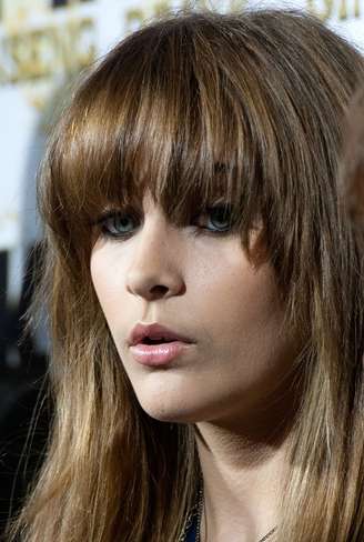 <p>Fontes afirmam que Paris trocou água por vinho durante um brinde</p>