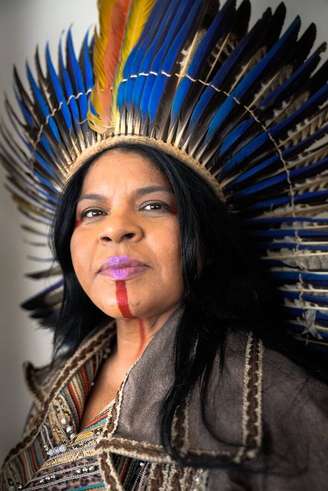 A ministra dos Povos Indígenas, Sonia Guajajara, foi internada no Incor, em São Paulo, após suspeita de infecção