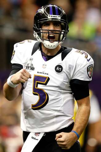 Joe Flacco comemora touchdown dos Ravens no Super Bowl