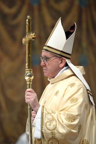 <p>Novo Papa Francisco celebrou sua primeira missa como pontífice na última quinta-feira, na Capela Sistina</p>