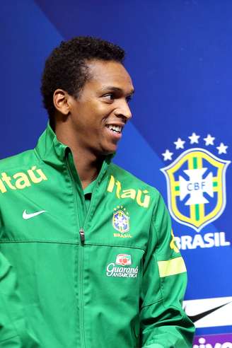 <p>Jô fará apenas dois treinos com a Seleção Brasileira antes do amistoso contra França</p>
