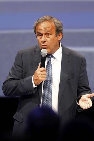 <p>Possível eliminação da França não preocupa Michel Platini</p>