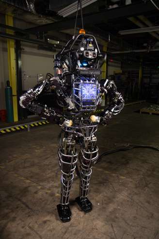 Robô humanoide criado pela Boston Dynamics e a Agência de Projetos Avançados de Defesa dos EUA
