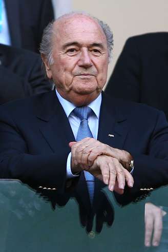 <p>Joseph Blatter diz que pedido de desculpas incentiva o Fair Play </p>