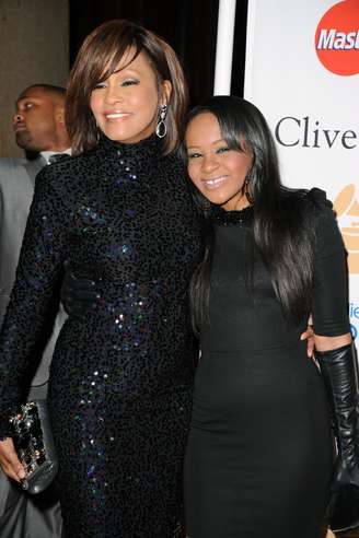 Whitney Houston e a filha, Bobbi Kristina, em 2011