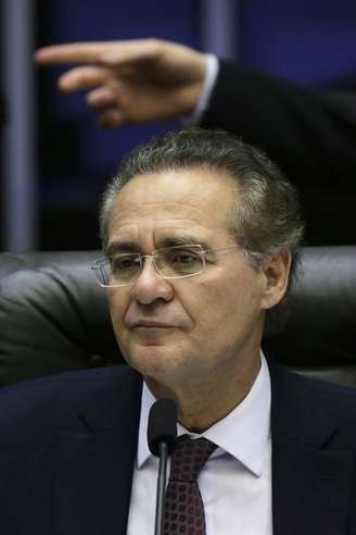 Presidente do Senado, Renan Calheiros, em sessão no Congresso 11/3/2015 REUTERS / Ueslei Marcelino.
