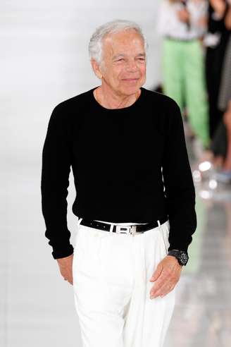 O estilista estava à frente da marca desde sua fundação, há 48 anos