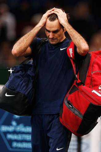 Federer sofreu 27 aces e foi eliminado do Masters 1000 de Paris
