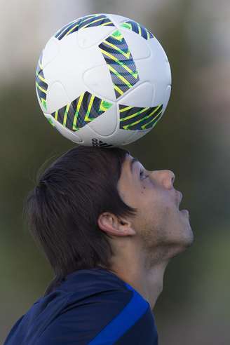 Romero controla a bola durante treino do Corinthians na Flórida (EUA)