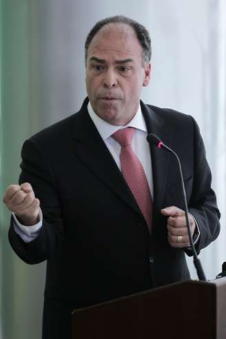 Fernando Bezerra Coelho em Brasília
13/11/2012 REUTERS/Ueslei Marcelino