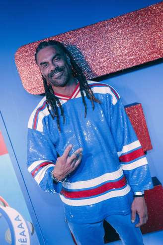 Alan Passos, ex-participante do Big Brother Brasil 5,  curtiu os shows do Festival de Verão de Salvador na noite de sábado, 24