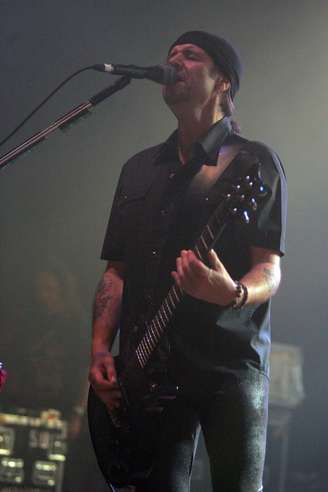 Phil Campbell durante show do Motörhead no Via Funchal, em São Paulo, em abril de 2009.