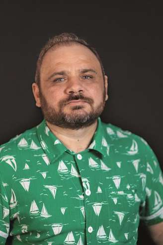 O escritor e ex-monge Tito Leite, autor de 'A Casa dos Malditos'.