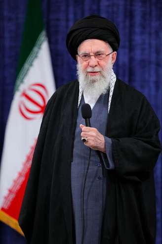 Ali Khamenei está morto, segundo Trump