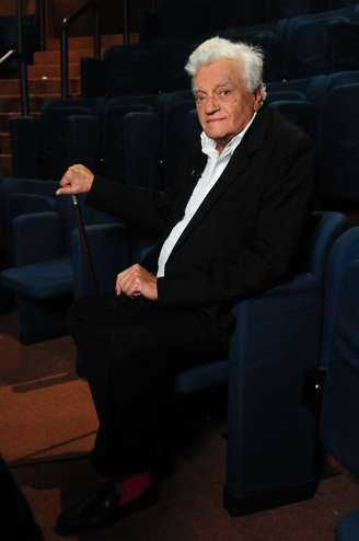Ator iniciou carreira no teatro há mais de 60 anos e também atuou no cinema e na TV