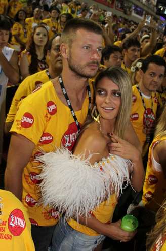 <p>Rodrigo Hilbert e Fernanda Lima no camarote Devassa</p>