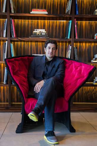 <p>Jason Biggs </p>