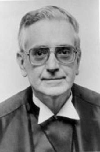 Gallotti tomou posse como ministro do Tribunal de Contas da União (TCU) em 1973. Além de presidir o STF, também esteve à frente do Tribunal Superior Eleitoral.