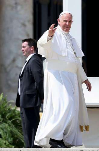 Papa Francisco na Praça de São Pedro, no Vaticano. 15/04/2015