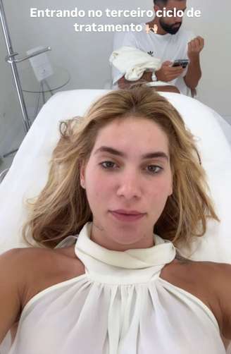 Médico de Virginia Fonseca detalha doença da influenciadora: ‘Não tem cura'