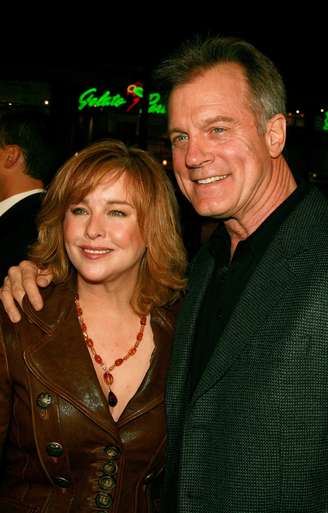 Faye Grant e Stephen Collins